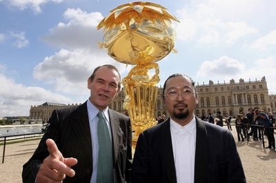 村上隆氏、ベルサイユ宮殿での作品展に賛否両論