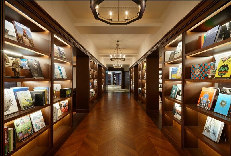 「韓流ドラマ」のセットを思わせるロッテアライリゾートのインテリア＝ロッテホールディングス提供(c)KOREA WAVE