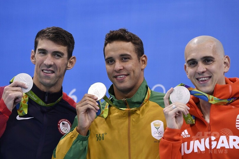 スクーリングが男子100mバタフライで金、フェルプスら3人が同着銀メダル