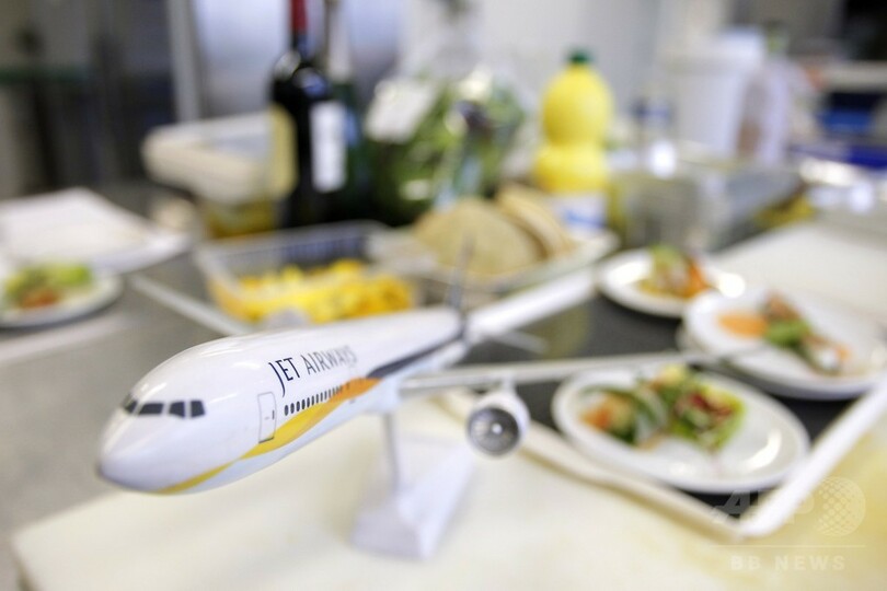 上限知らずの高級機内食、ミシュラン星シェフにドンペリも