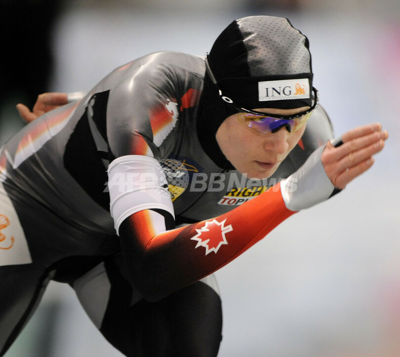 グローブス 女子3000メートルで優勝