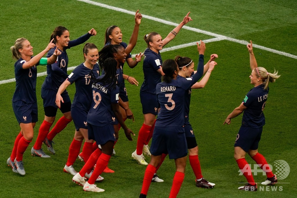 女子w杯開幕 開催国フランスが韓国に4発快勝 写真18枚 国際ニュース Afpbb News