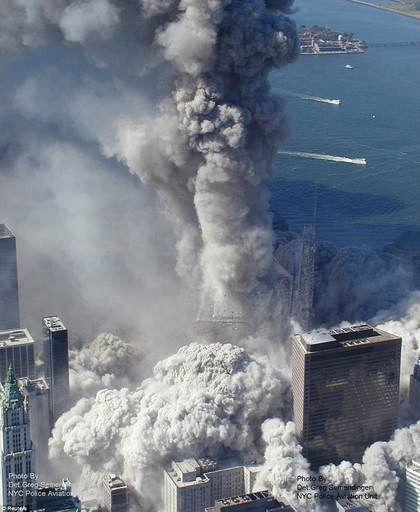 9.11テロ、ツインタワー崩壊時の粉塵で数年後に頭痛の恐れ 写真9枚