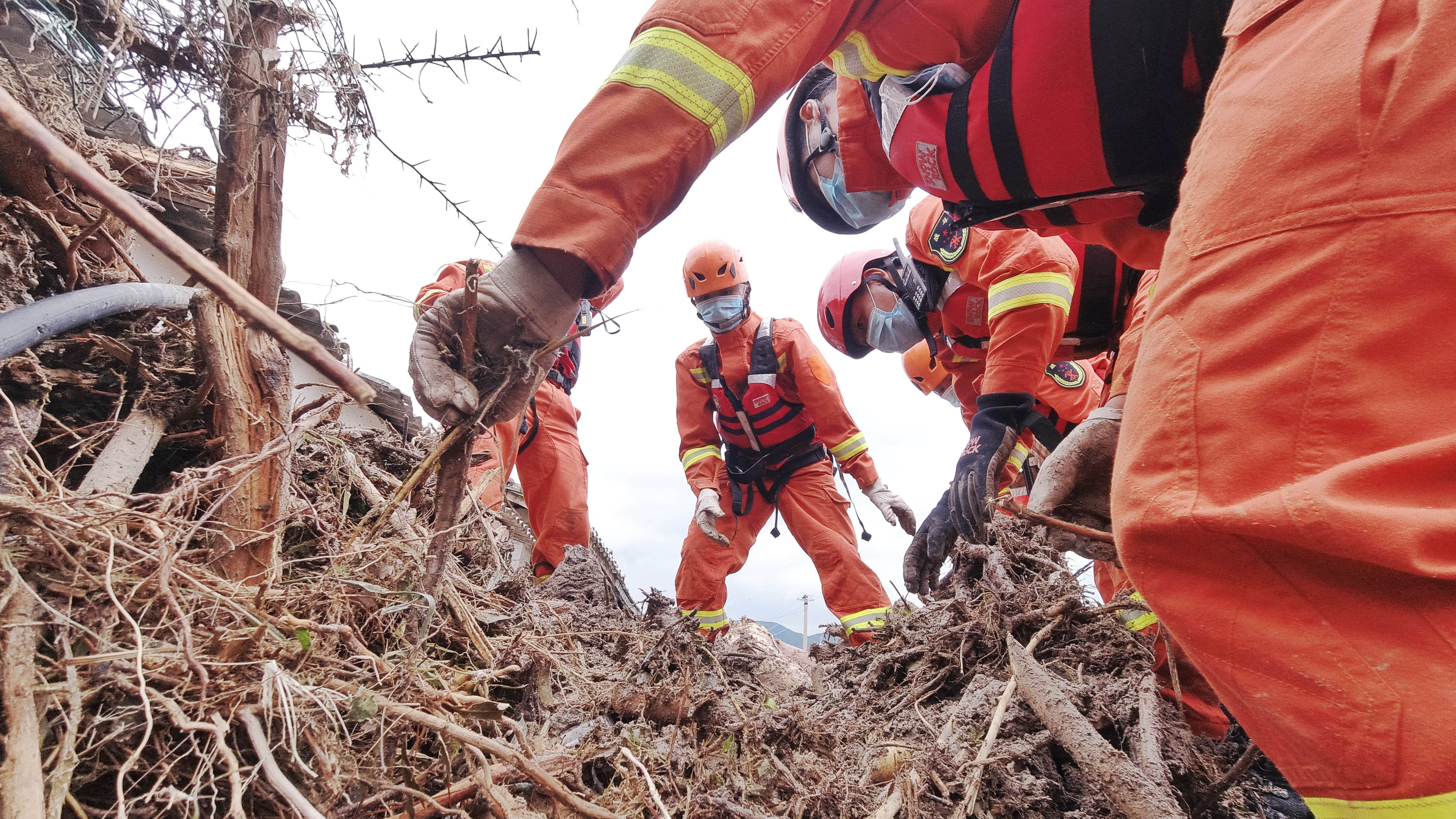 四川省冕寧県の豪雨被害、死者19人に 3人不明 四川省冕寧県の豪雨被害、死者19人に 3人不明