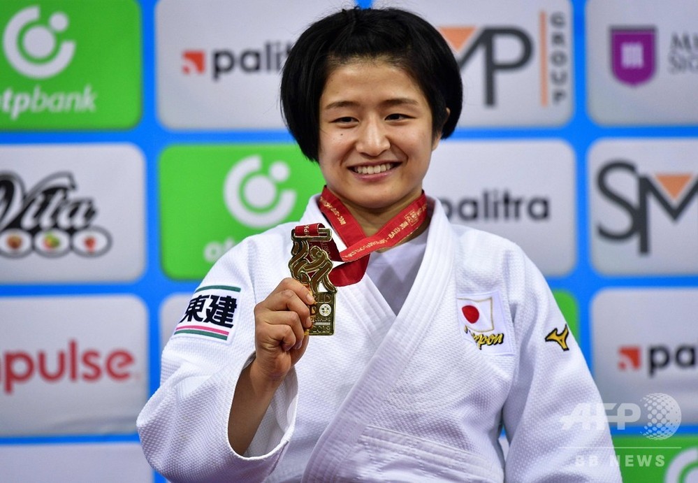 芳田が女子57キロ級で金メダル、世界柔道選手権 写真6枚 国際ニュース