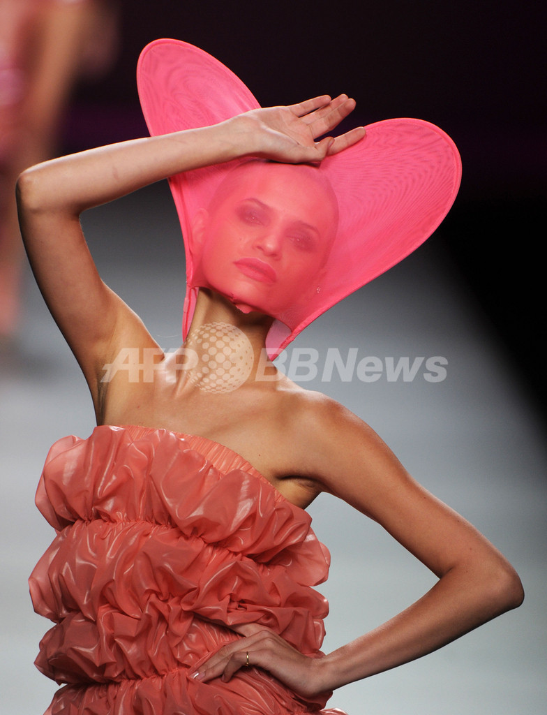 ＜13年春夏マドリード・コレクション＞アガタ・ルイス・デ・ラ・プラダら新作発表