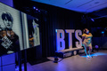 米ニューヨークで、BTSのポップアップストアを訪れたファン（2022年6月15日撮影、資料写真）。(c)Ed JONES / AFP