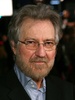 米映画監督のトビー・フーパー氏。カリフォルニア州ロサンゼルスで開かれた、フーパー氏の代表作『悪魔のいけにえ』のリメイク作品『テキサス・チェーンソー ビギニング』のプレミアで（2006年10月5日撮影、資料写真）。(c)AFP/Getty Images/Michael Buckner