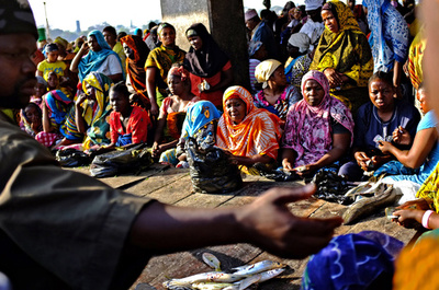 「魔女」疑い女性5人に火を付け殺害、男32人を訴追 タンザニア