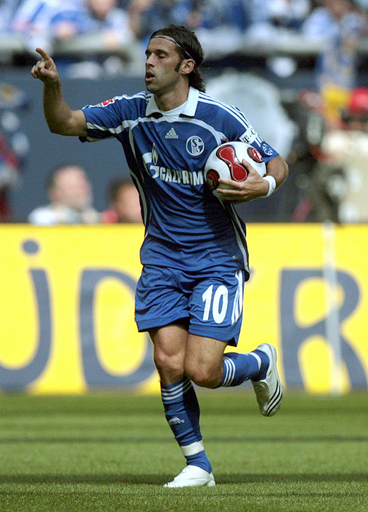 ＜サッカー ブンデスリーガ＞シャルケ 最終戦に勝利もリーグ優勝はならず - ドイツ