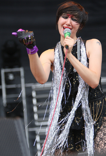 音楽フェス「ヴァージン・フェスティバル2007」2日目にヤー・ヤー・ヤーズ登場