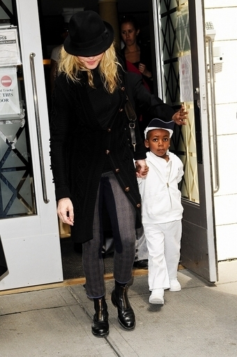 マラウイ最高裁、マドンナさんの上訴を審理へ 養子縁組申請で