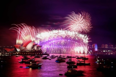 2022年の幕開け、各国で祝賀 再びコロナ禍が影