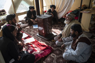 「目には目を」 シャリアの同害報復刑が復活したアフガン