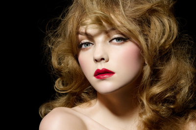 ナーズ、革新的な「ピュアマットリップスティック」発売