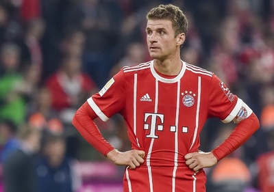 バイエルンは首位浮上ならず、ノイアー代役の痛恨ミス響く