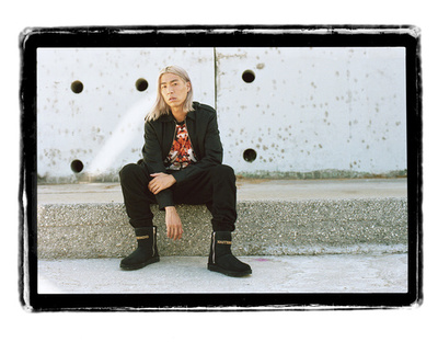 「UGG × MASTERMIND WORLD」コラボブーツ発売