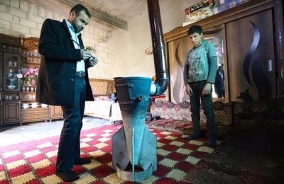 【今日の1枚】天からの恵み？ ロケット弾のまきストーブ