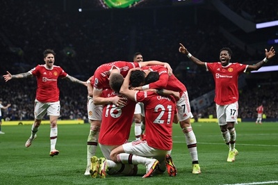 マンUが前節の大敗から立ち直る トッテナムに3発快勝