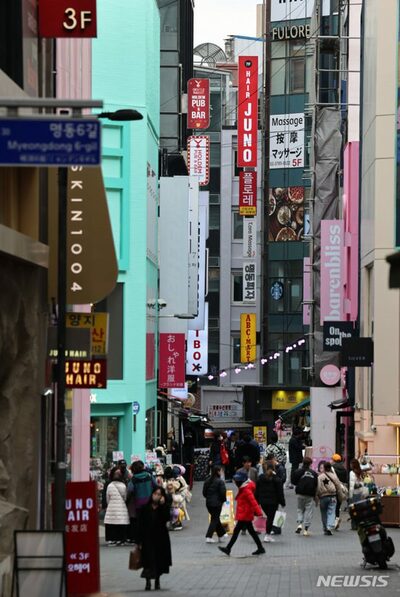 コロナから復活したソウル・明洞エリア…空室率42.4％→9.4％