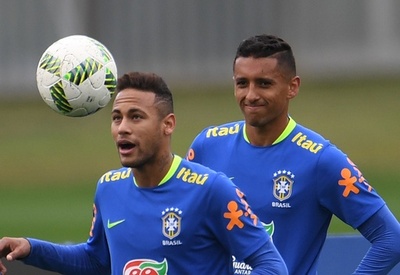 パーティー三昧のネイマール「謝罪するつもりはない」