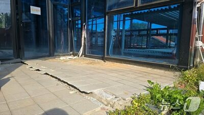 韓国・高陽市の寺院、隣接地の違法開発で建物損傷と訴え…原状回復進まず