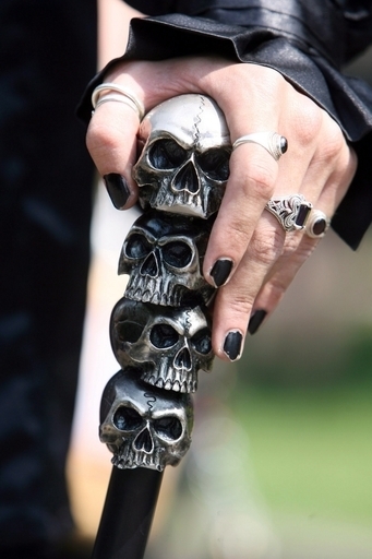 ゴシック・ファッションという理由で殺人、15歳の少年に有罪評決