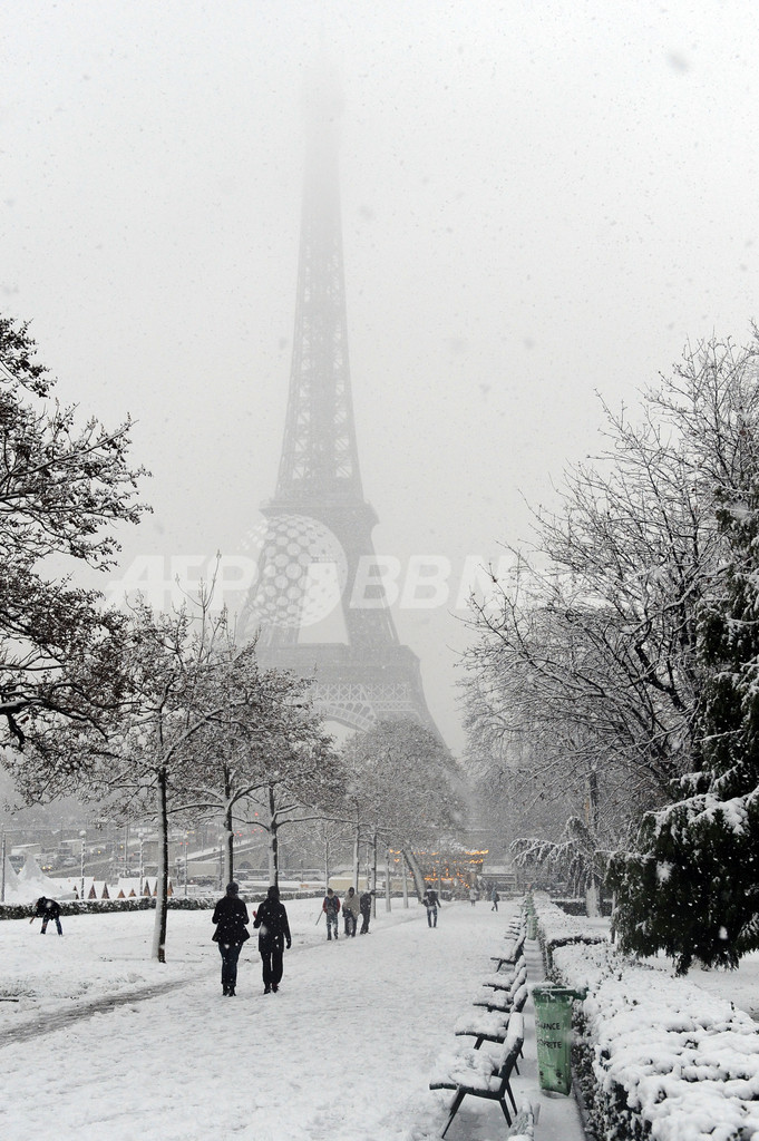 寒波の欧州 パリ大雪でエッフェル塔が閉鎖に 写真22枚 国際ニュース Afpbb News