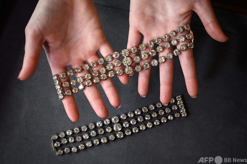 マリー アントワネットのブレスレット 11月に競売へ 写真4枚 国際ニュース Afpbb News