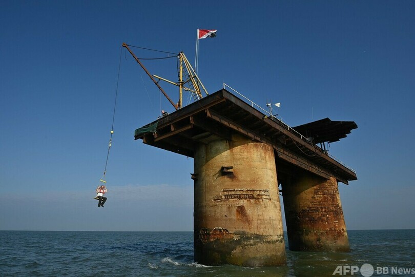 英政府に逆らう小さな「独立国家」 海の上のシーランド公国を訪ねて