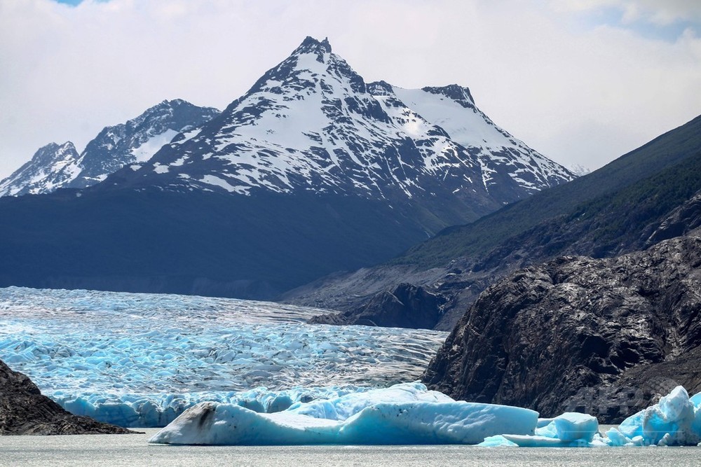 チリ南部で氷河から氷山分離 航行の障害となる恐れ 写真6枚 国際ニュース Afpbb News