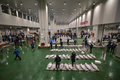 東京・豊洲市場に並べられた冷凍マグロ（2021年1月5日撮影）。(c)Philip FONG / AFP
