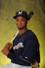 米大リーグのミルウォーキー・ブルワーズ（Milwaukee Brewers）が17日、キャンプ地の米アリゾナ（Alizona）州メリーベル（Maryvale）でメディア向けのフォトデーを開催した。

ポーズをとるマーティン・マルドナド（Martin Maldonado、2013年2月17日撮影）。(c)AFP/Getty Images/Rich Pilling