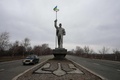 ロシアによる侵攻開始前に撮影された、ウクライナ南東部の港湾都市マリウポリ近郊の道路（2022年2月23日撮影、資料写真）。(c)Aleksey Filippov / AFP
