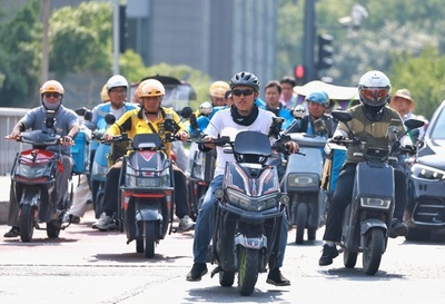 配送員の税負担、年収12万元以下は実質ゼロに