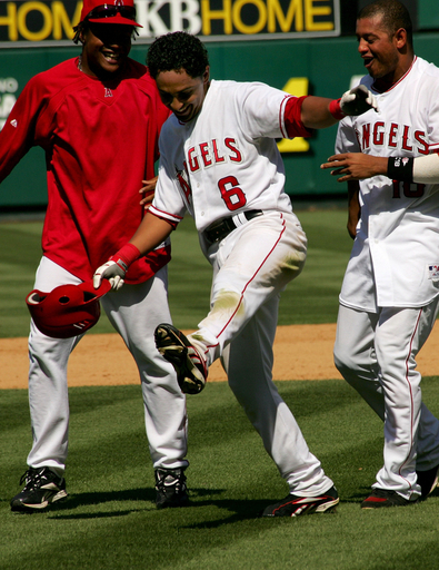 エンゼルス アスレチックスにサヨナラ勝ち