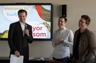 米加州の政界で流行、マイクロブログサービス「ツイッター」 知事選に向け候補者ら活用