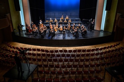 新型コロナで窮地のクラシック界、無料配信で愛好家にアプローチ