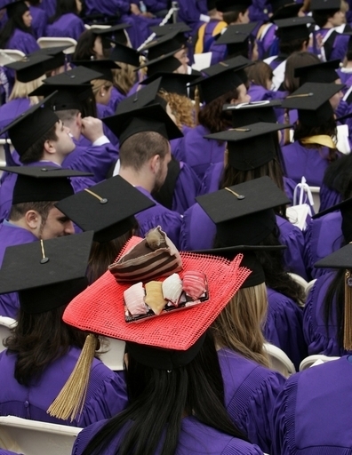 高学歴の人ほど血圧が低い、米研究