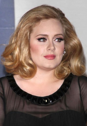 アデル、第1子妊娠を発表