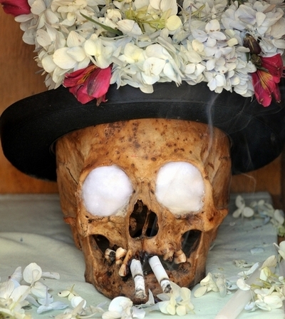 人の頭蓋骨で悪霊退散、ボリビア伝統行事にカトリック教会が自粛要請