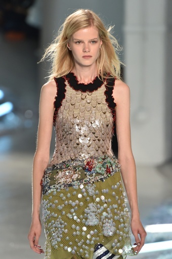 海の世界を神秘的に表現、「ロダルテ」15年春夏