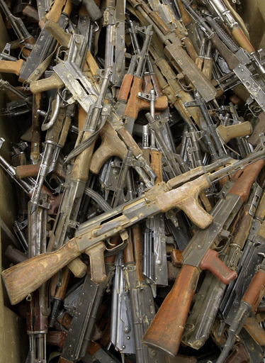 イラク治安当局、南部でシーア派組織の掃討作戦を開始