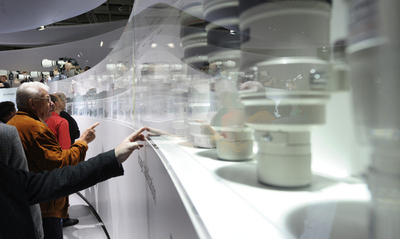 ケルンの国際見本市「フォトキナ2008」、最新型カメラが続々登場