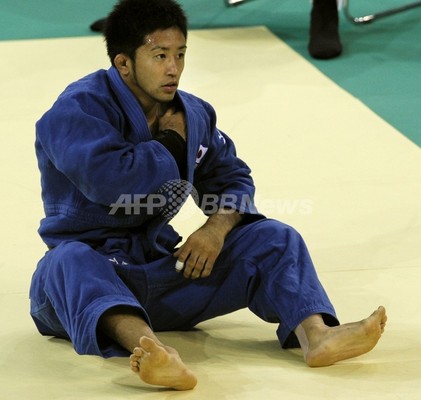 金丸 1回戦で一本負けを喫す 写真4枚 ファッション ニュースならMODE PRESS powered by AFPBB News