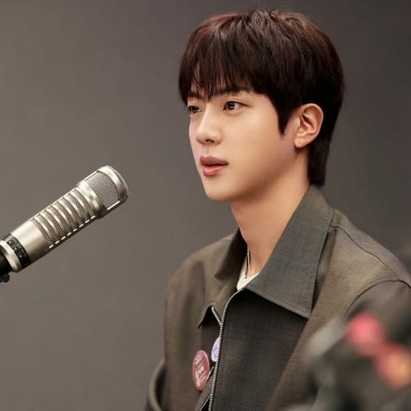 (c)STARNEWS
