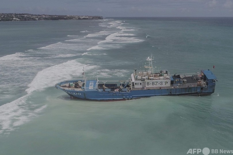 モーリシャス沖で中国漁船が座礁、燃料油130トン積載