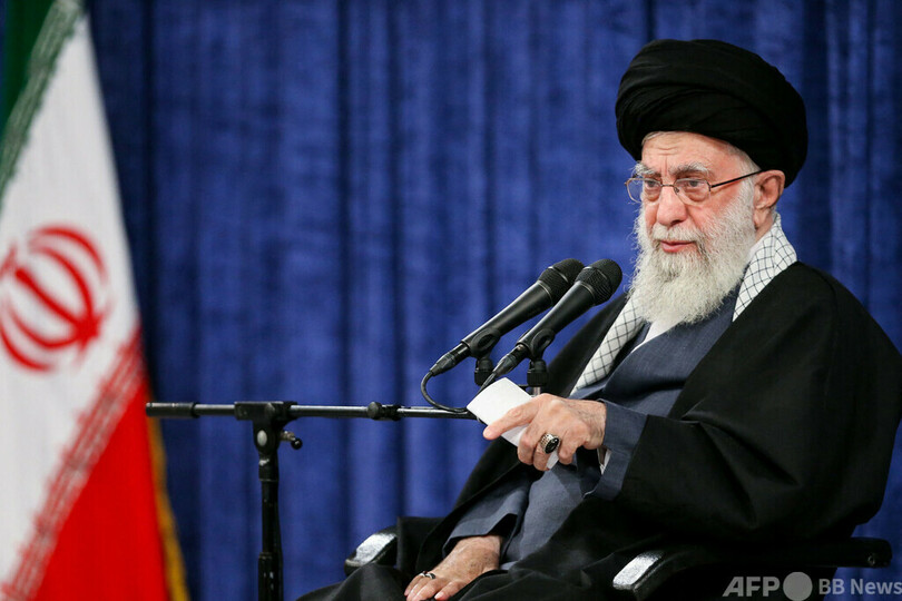 大使館空爆で報復を再度警告、イラン最高指導者