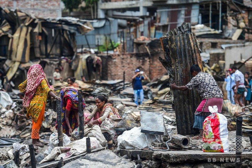 バングラ首都のスラムで火災、住民1万人が焼け出される 