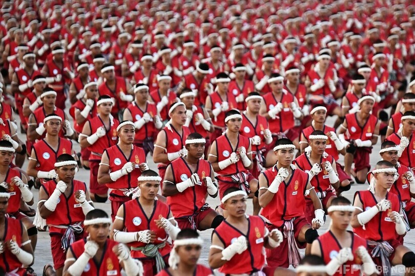 3660人でムエタイの踊り、ギネス世界記録に認定 タイ